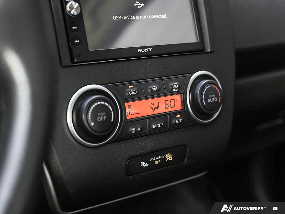 2015 Nissan LEAF S-12