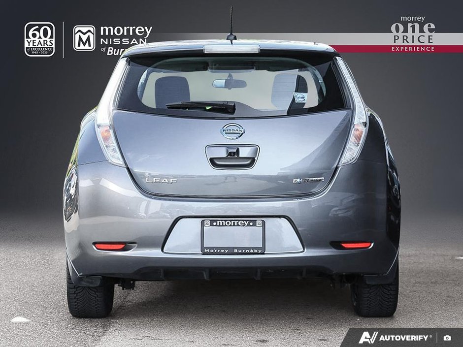 2015 Nissan LEAF S-4