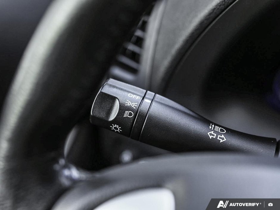 2015 Nissan LEAF S-8