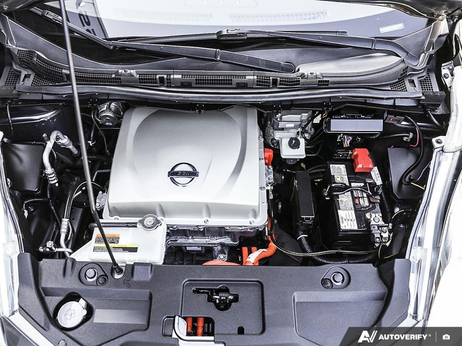 2015 Nissan LEAF S-22