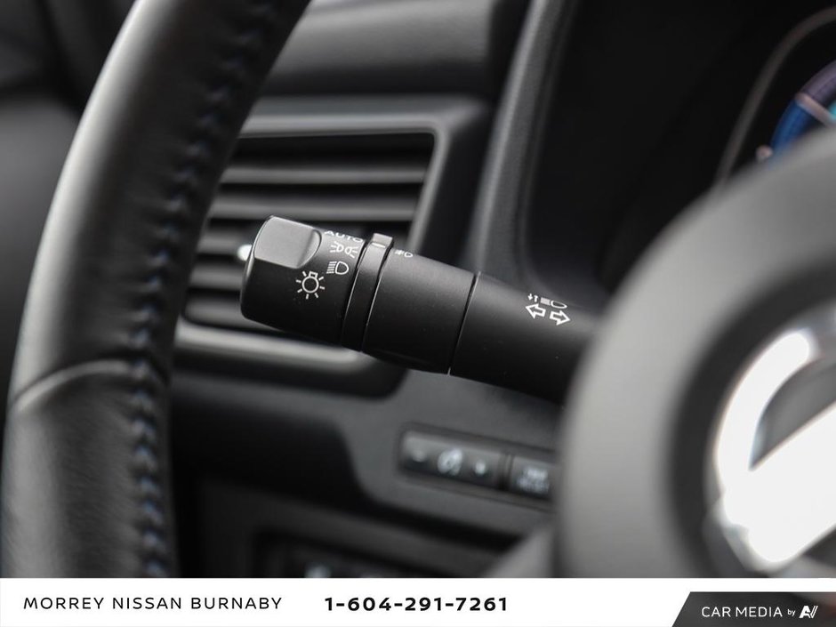 2019 Nissan Leaf SV TRIM-15