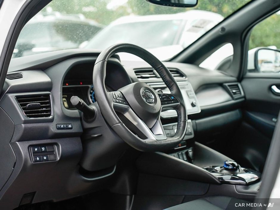 2019 Nissan Leaf SV // LOW KMS, SALE PRICED-5