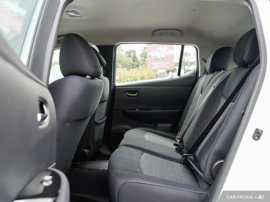 2019 Nissan Leaf SV // LOW KMS, SALE PRICED-16