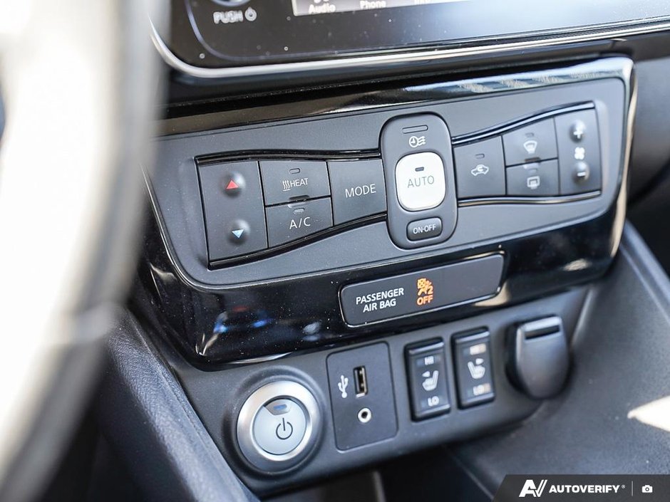 2019 Nissan LEAF SL // LEATHER // 2.99% RATE!-12