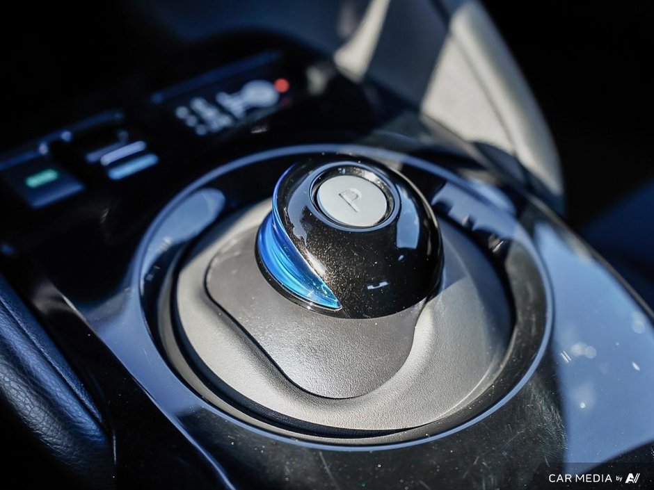 2021 Nissan Leaf SV PLUS-11