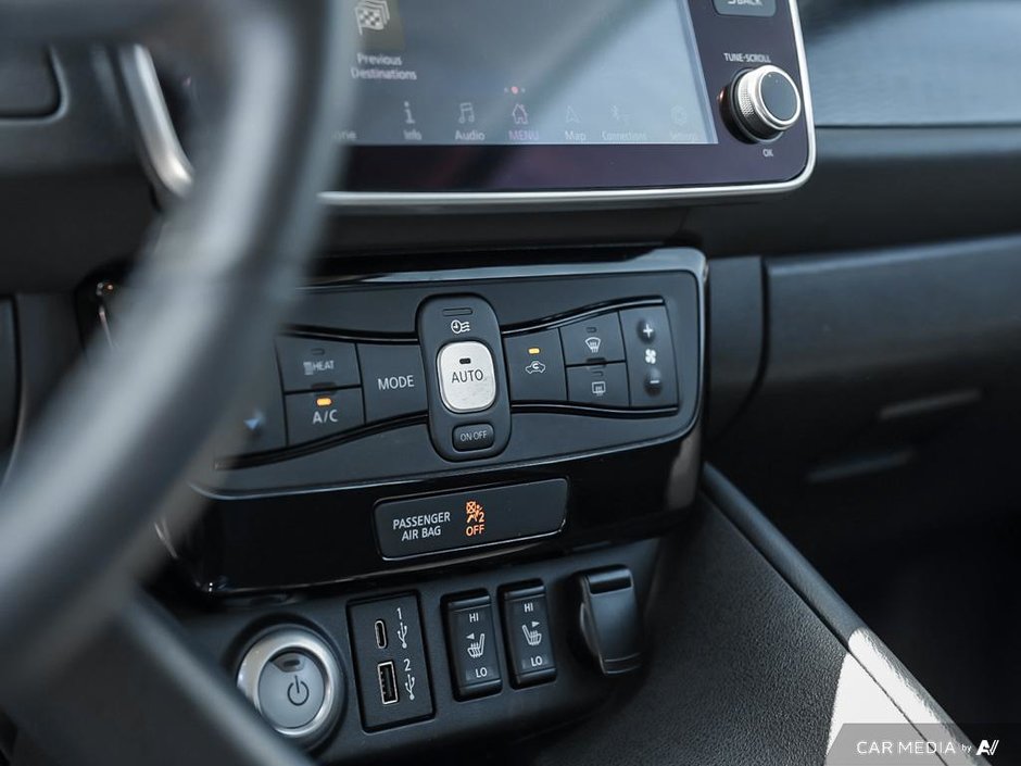 2022 Nissan Leaf SV TRIM-12