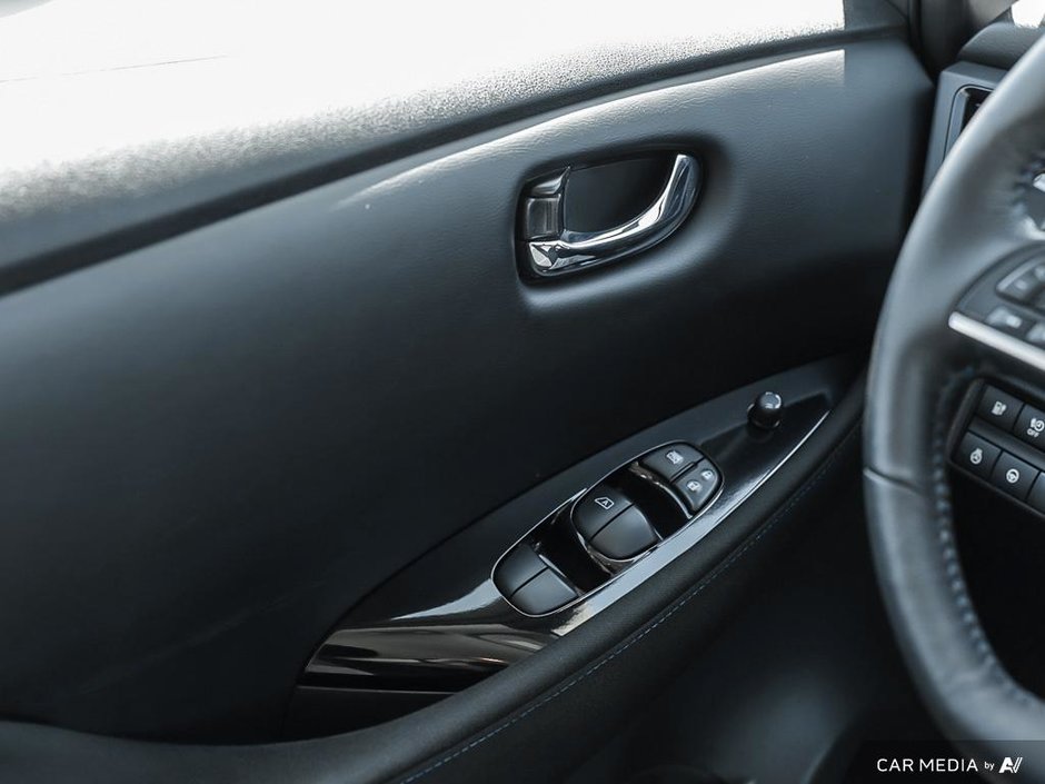 2022 Nissan Leaf SV TRIM-9