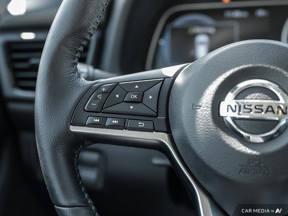 2022 Nissan Leaf SV TRIM-10