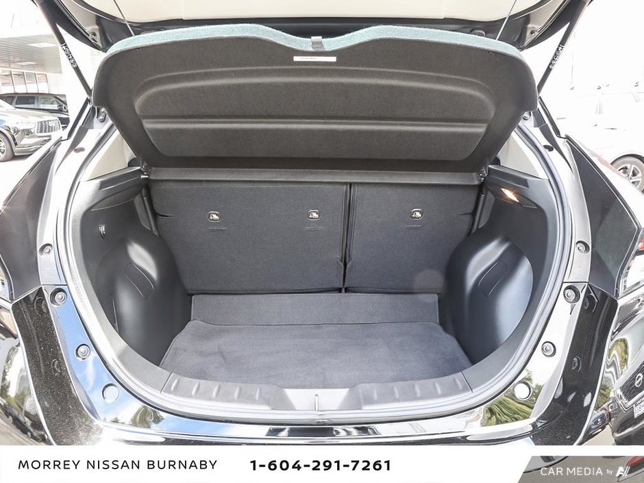 2023 Nissan Leaf SV PLUS-11
