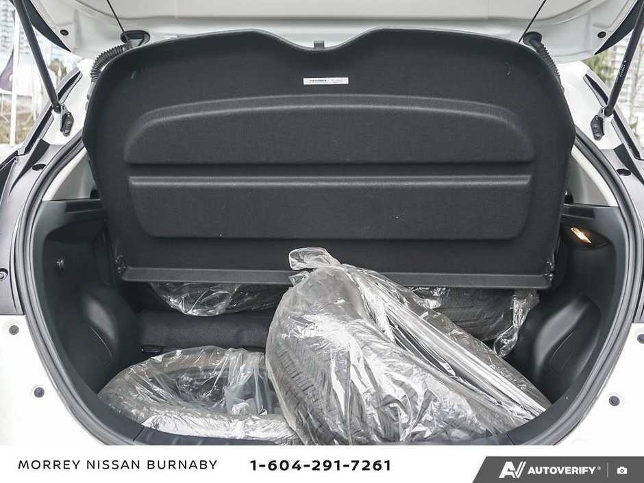 2023 Nissan LEAF SV PLUS MODEL-12
