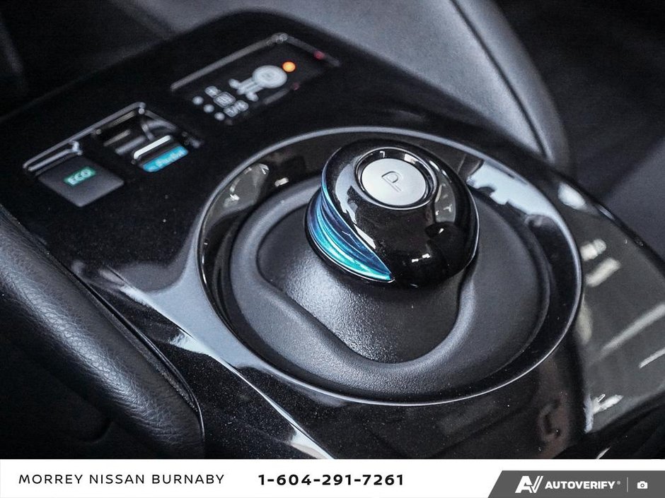 2024 Nissan LEAF SV PLUS // CERTIFIED-23