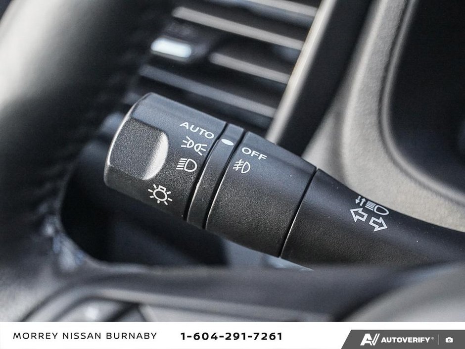 2024 Nissan LEAF SV PLUS // CERTIFIED-18