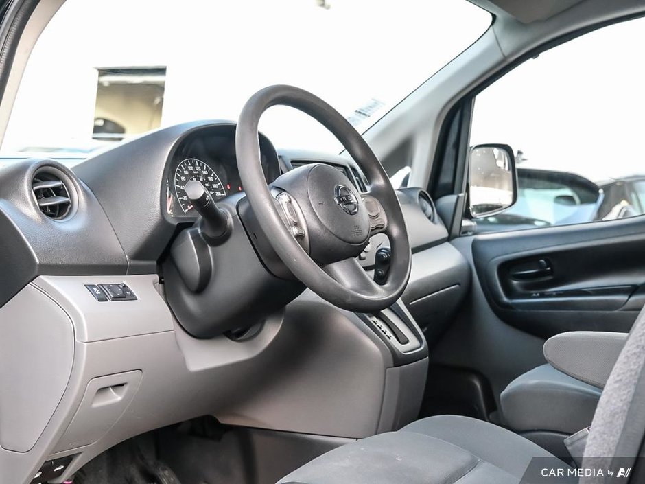 2014 Nissan NV200 SV CVT AUTO-24