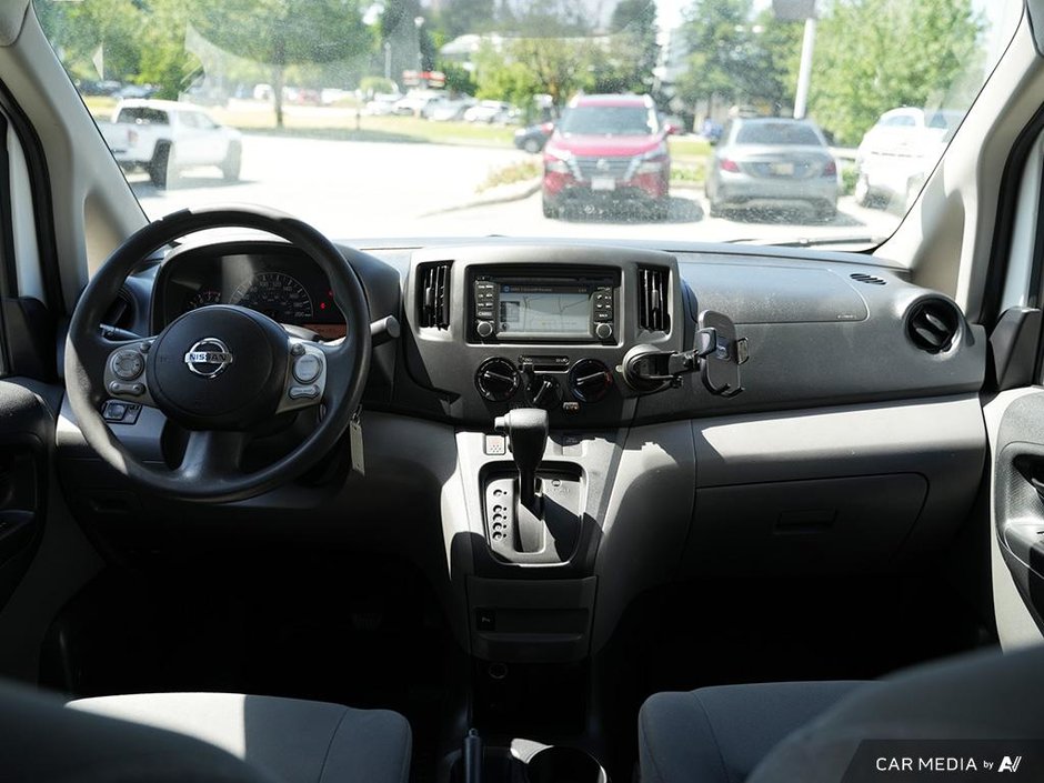 2015 Nissan NV200 SV CVT TRIM-17