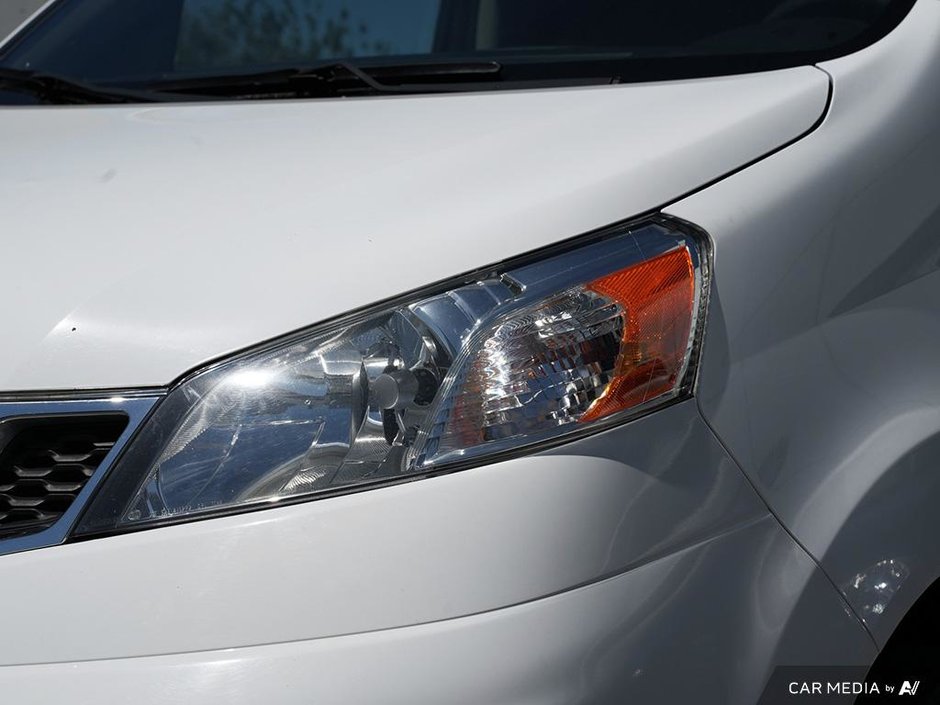 2015 Nissan NV200 SV CVT TRIM-24