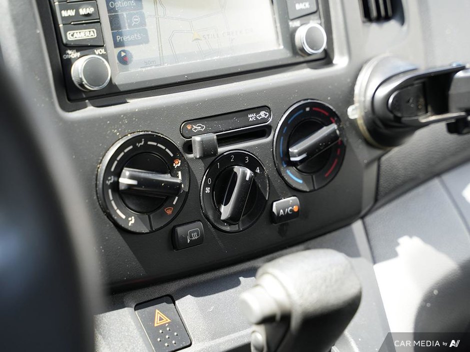 2015 Nissan NV200 SV CVT TRIM-12