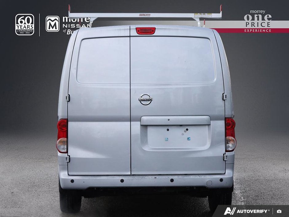 2015 Nissan NV200 SV // NAVIGATION-4