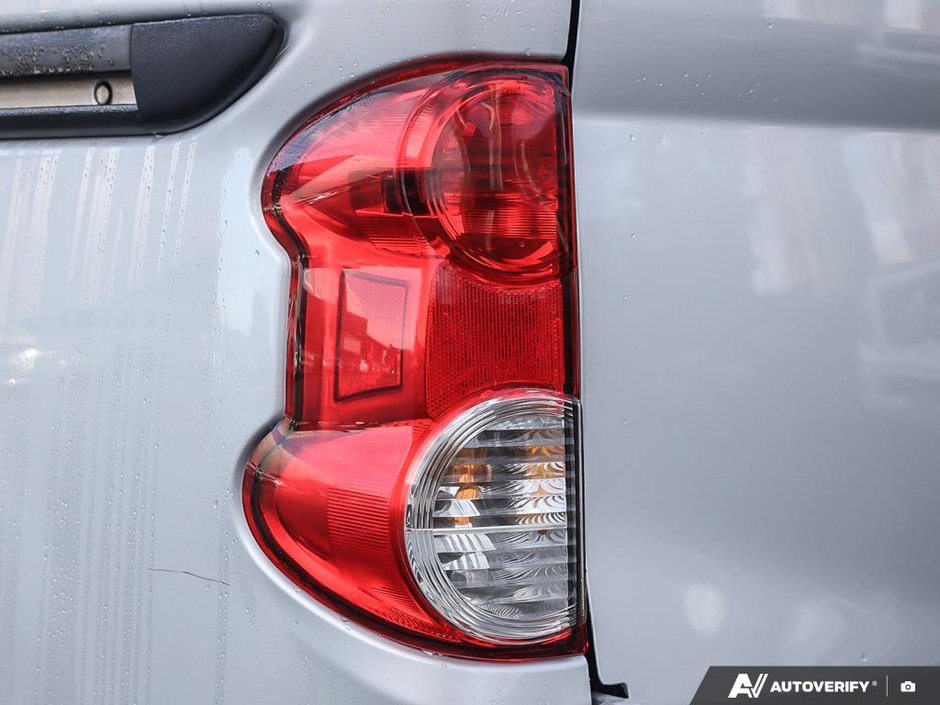 2015 Nissan NV200 SV // NAVIGATION-25