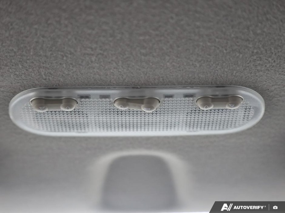 2015 Nissan NV200 SV // NAVIGATION-13