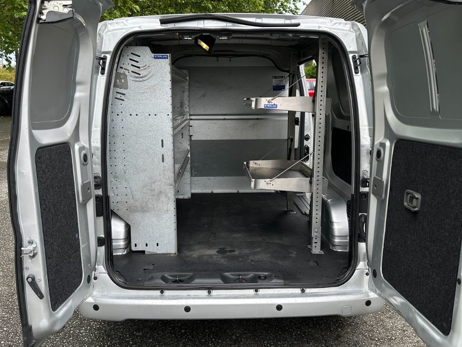 2017 Nissan NV200 SV CVT-2