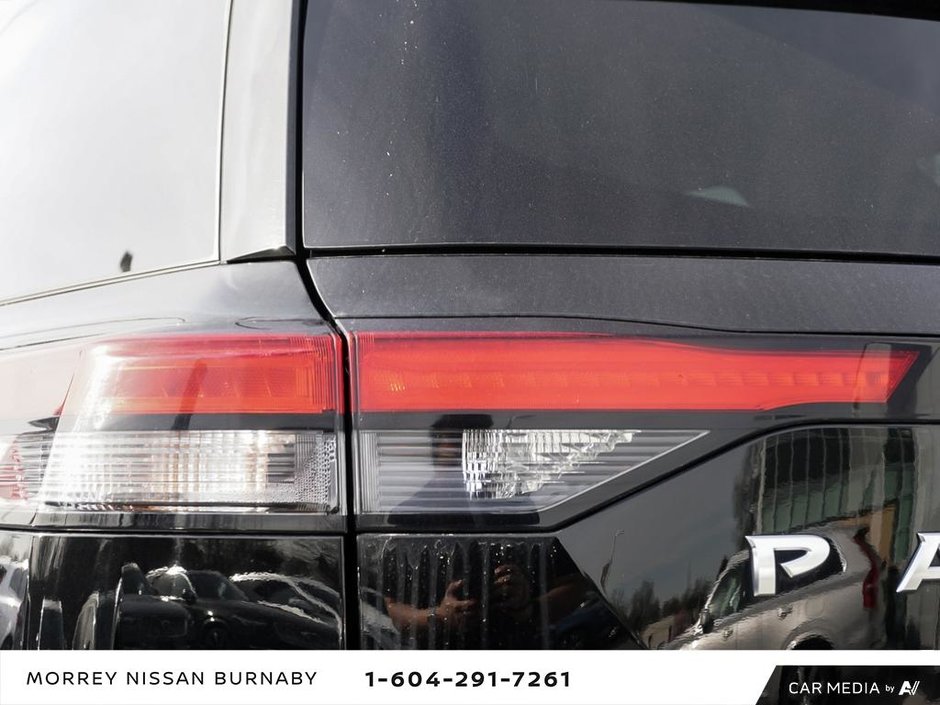 2022 Nissan Pathfinder S AWD + 3RD ROW SEATING-10