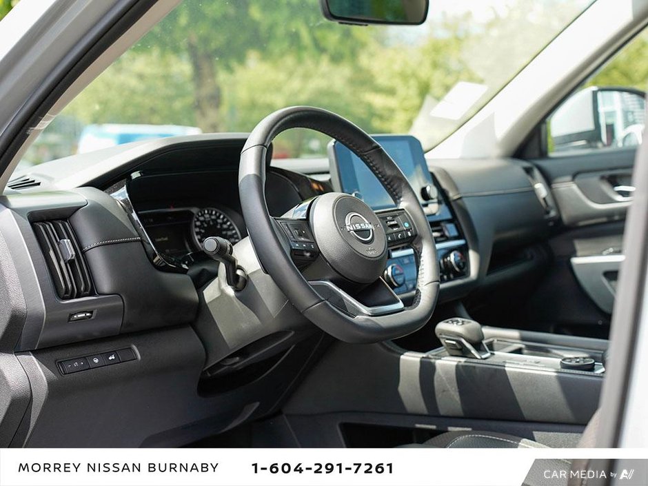 2023 Nissan Pathfinder SL AWD + LEATHER SUNROOF-13