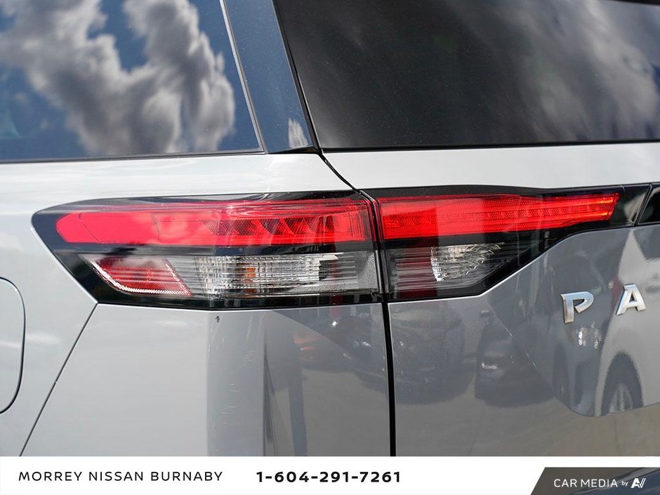 2023 Nissan Pathfinder SL AWD + LEATHER SUNROOF-12