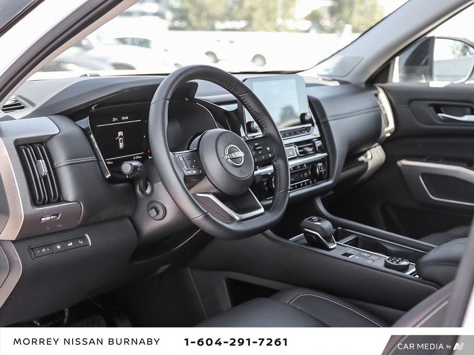 2023 Nissan Pathfinder PLATINUM // TOP MODEL-13