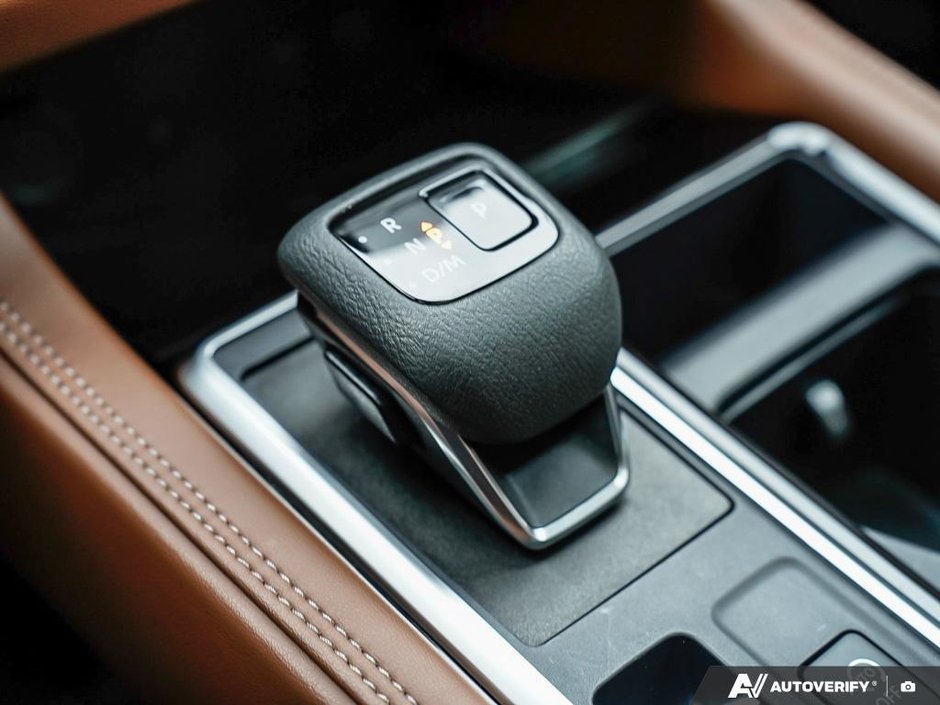 2024 Nissan Pathfinder PLATINUM // 2.99% FINANCING-11