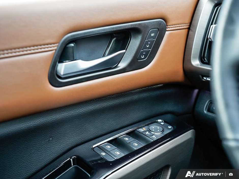 2024 Nissan Pathfinder PLATINUM // 2.99% FINANCING-9