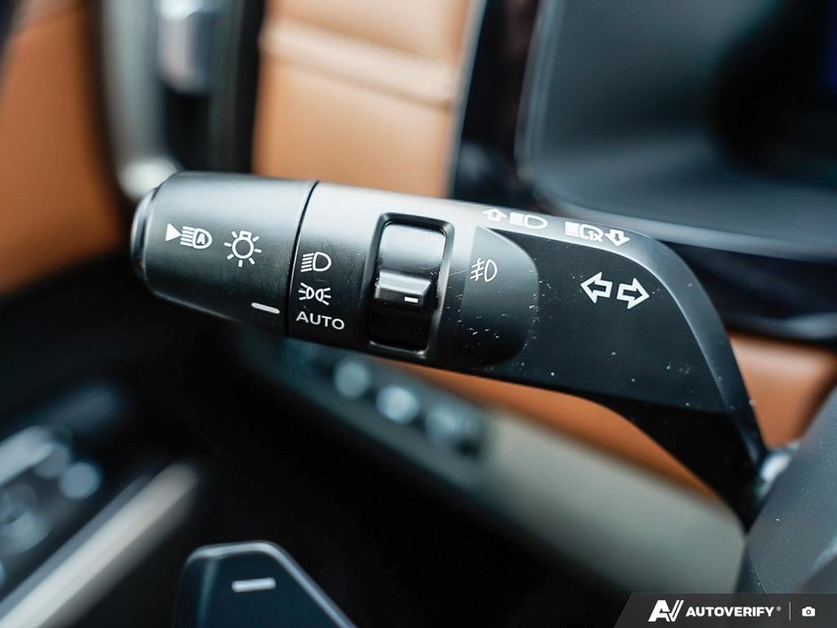 2024 Nissan Pathfinder PLATINUM // 2.99% FINANCING-8