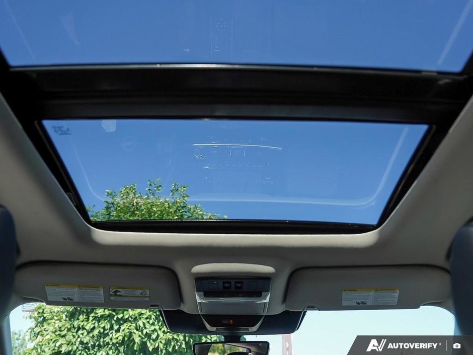 2024 Nissan Pathfinder PLATINUM // 2.99% FINANCING-18