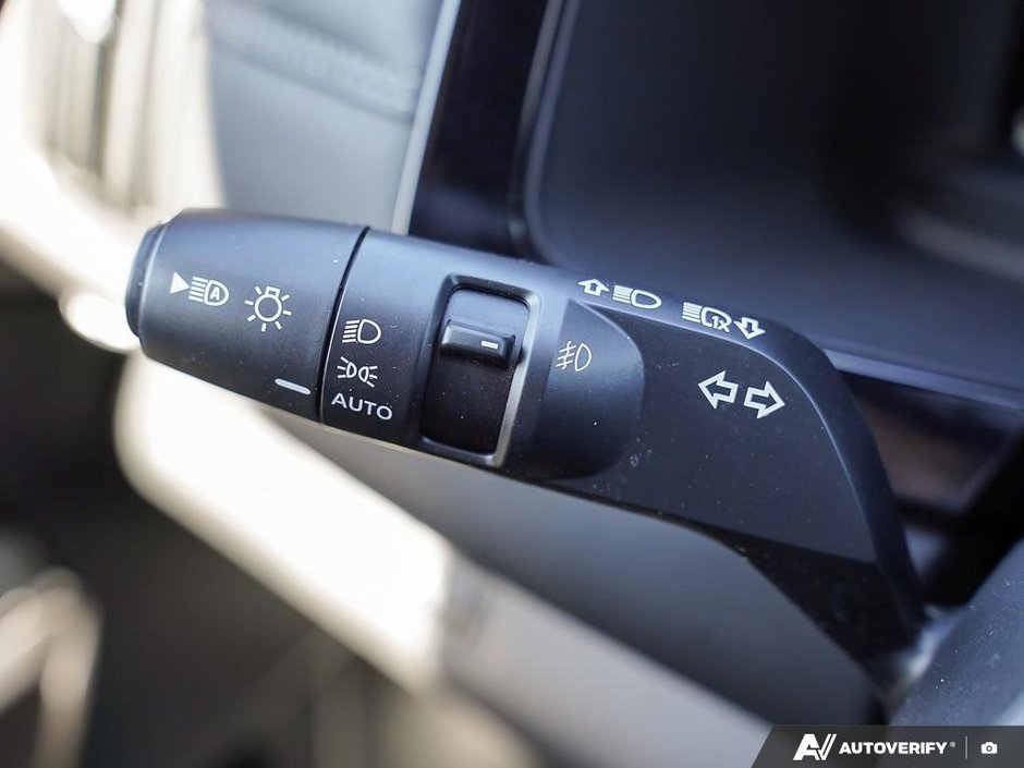 2024 Nissan Pathfinder PLATINUM // 2.99% FINANCING-8