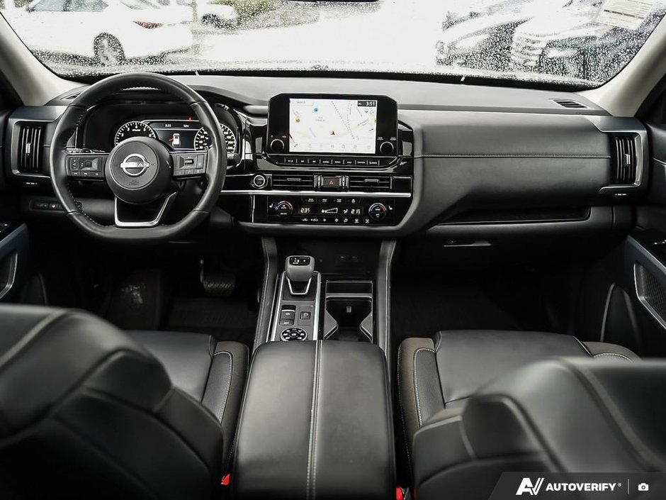 2024 Nissan Pathfinder SL-17