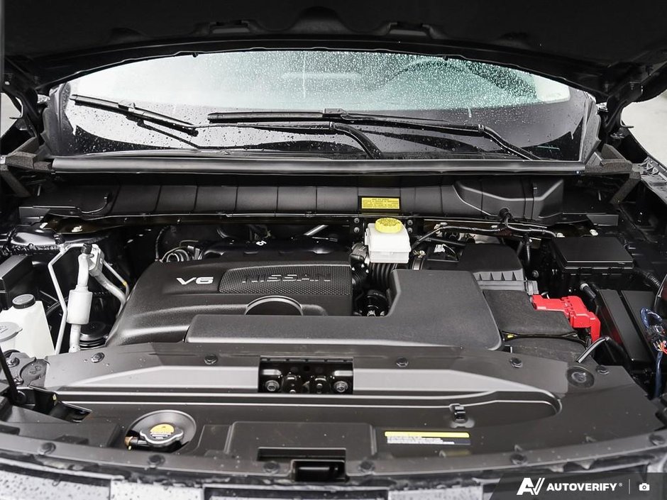 2024 Nissan Pathfinder SL-22