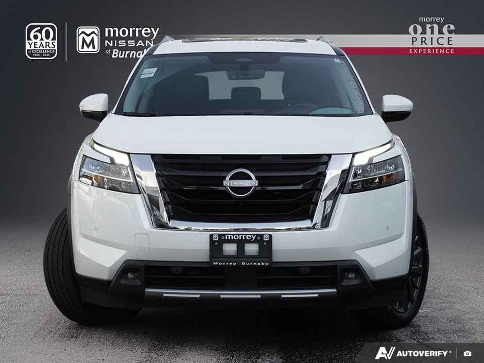 2024 Nissan Pathfinder SL // LEATHER // NAVIGATION-1