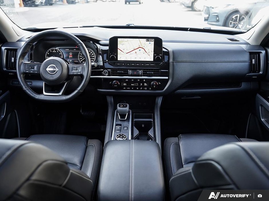 2024 Nissan Pathfinder SL // LEATHER // NAVIGATION-19
