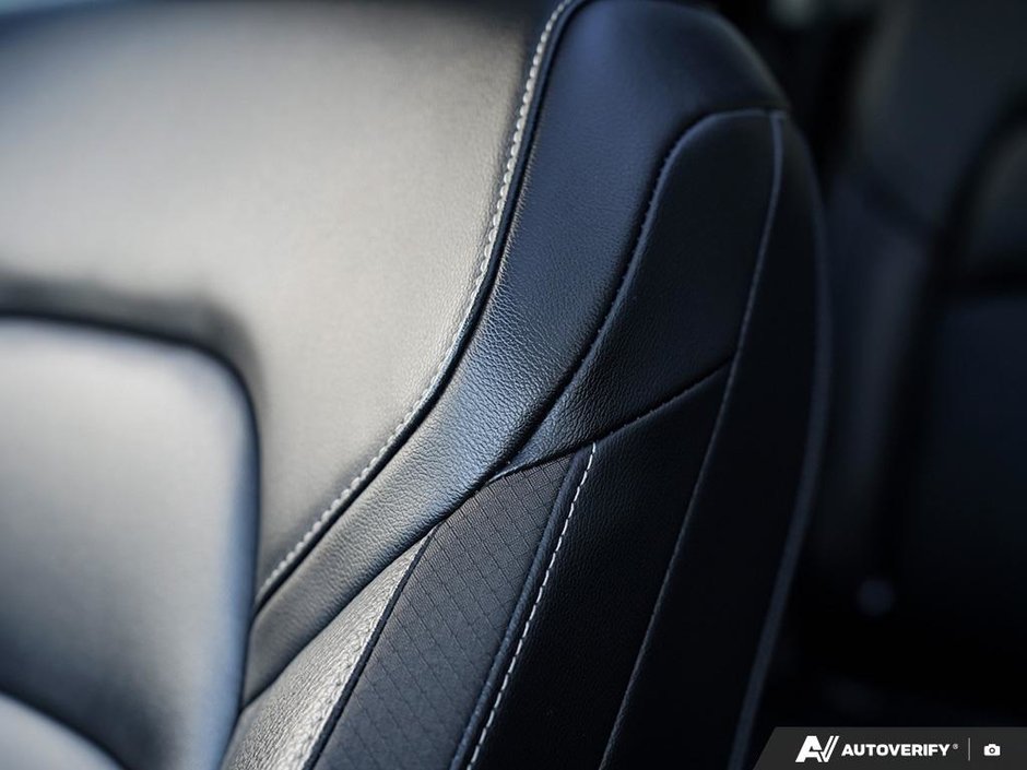2024 Nissan Pathfinder SL // LEATHER // NAVIGATION-17