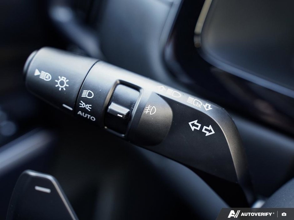 2024 Nissan Pathfinder SL // LEATHER // NAVIGATION-8