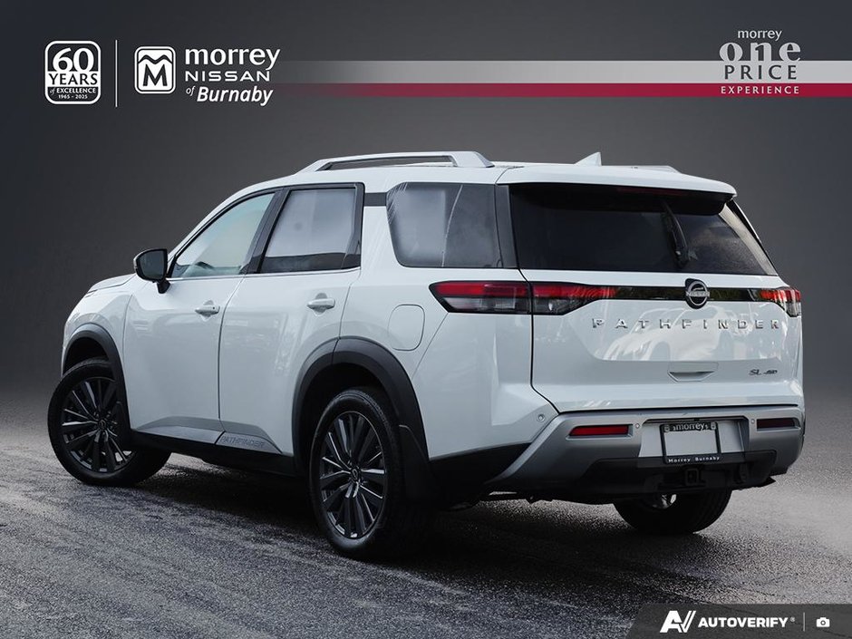 2024 Nissan Pathfinder SL // LEATHER // NAVIGATION-3