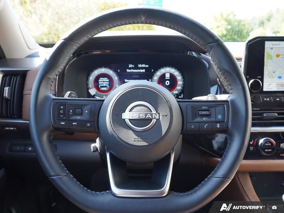 2025 Nissan Pathfinder PLATINUM // MANAGERS DEMO-6