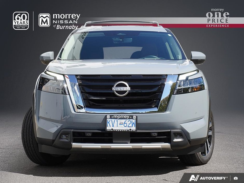 2025 Nissan Pathfinder PLATINUM // MANAGERS DEMO-1
