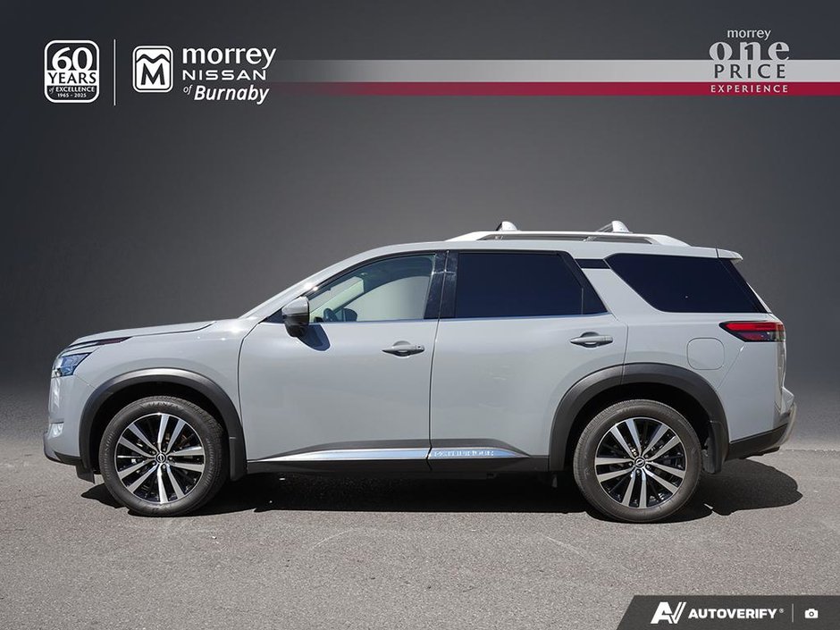 2025 Nissan Pathfinder PLATINUM // MANAGERS DEMO-2