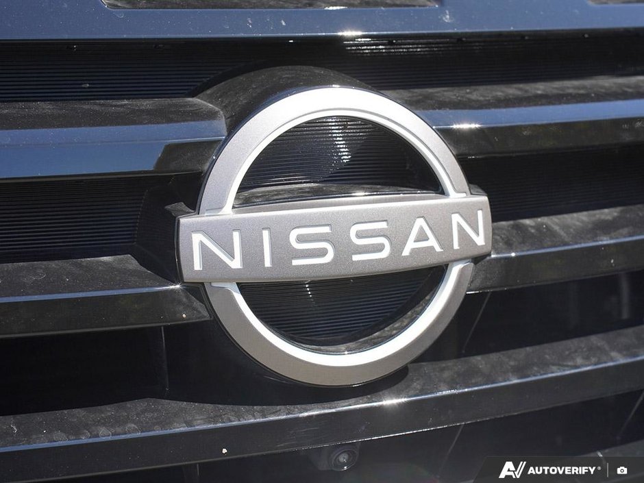 2025 Nissan Pathfinder PLATINUM // MANAGERS DEMO-23