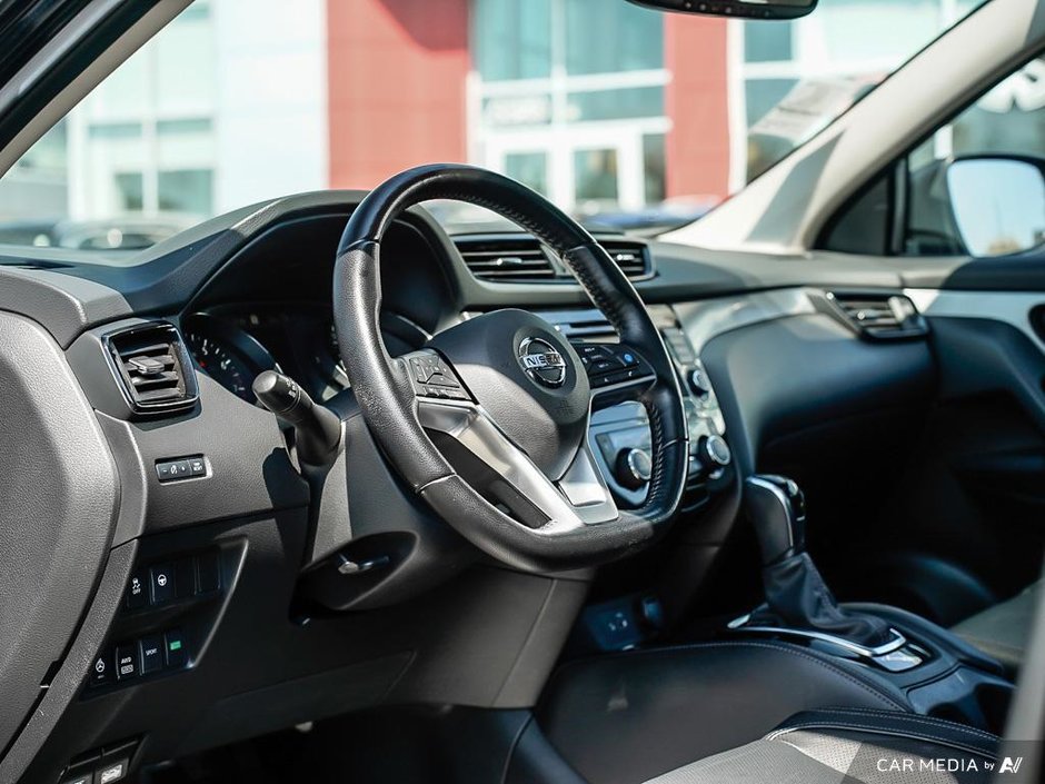 2020 Nissan Qashqai SL AWD + LEATHER-5