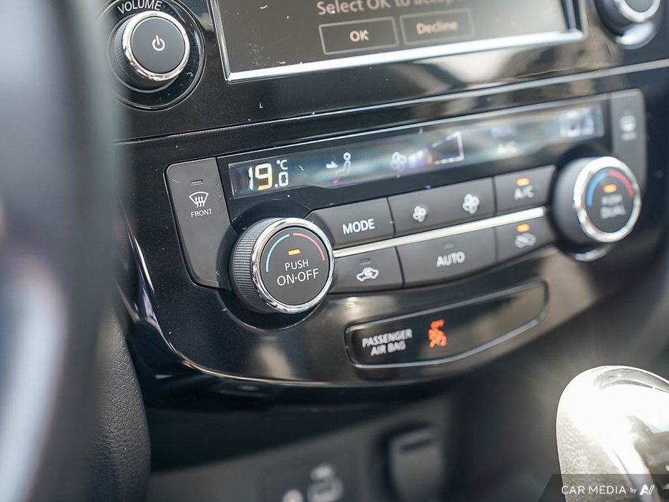 2020 Nissan Qashqai SL AWD + LEATHER-12