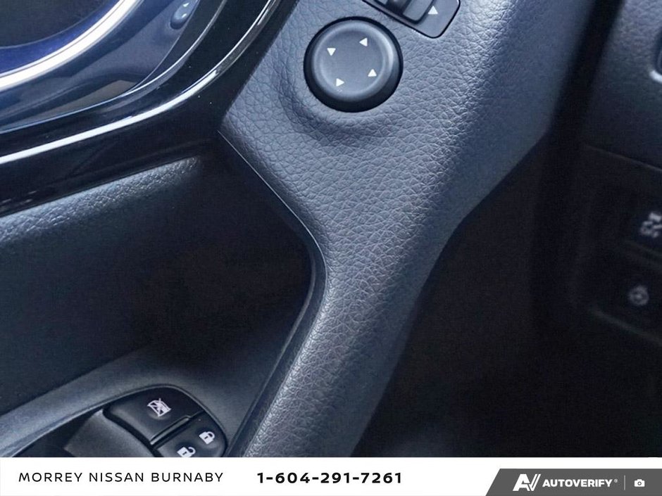2022 Nissan Qashqai SV AWD  // NO ACCIDENTS-22