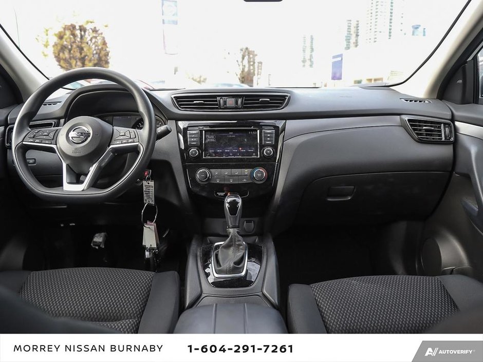 2023 Nissan Qashqai S FWD + ULTRA LOW KMS-25