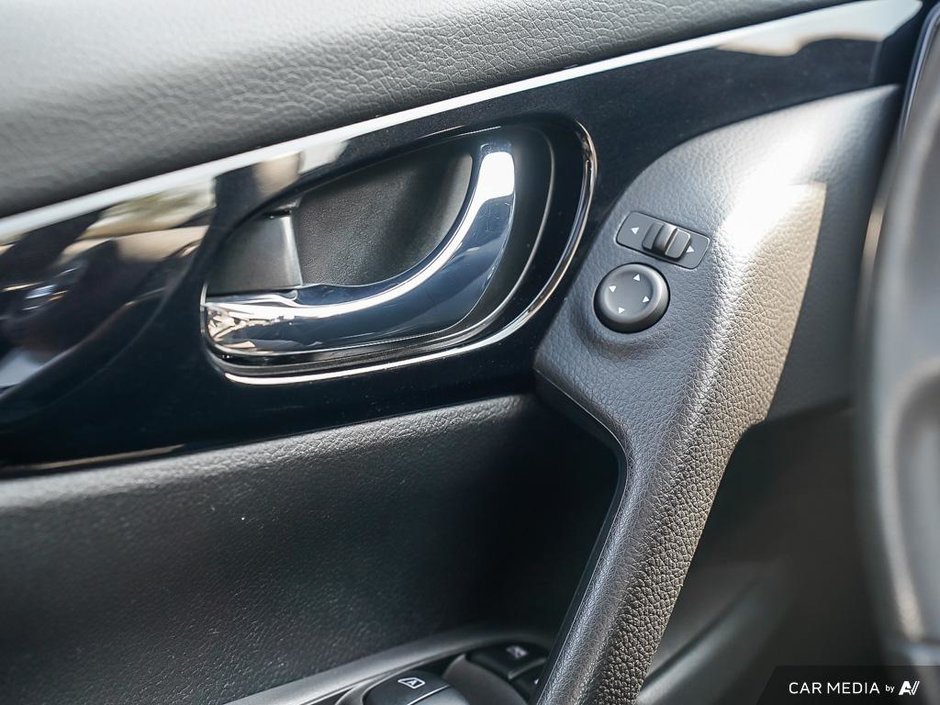 2023 Nissan Qashqai SV AWD + NO ACCIDENTS-9