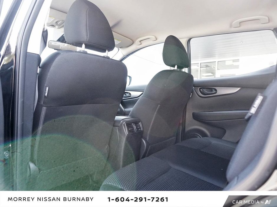 2023 Nissan Qashqai S AWD CVT // NO ACCIDENTS-13